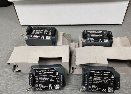 IQS900 204-900-000-011 Signal Conditioner IQS900 204-900-000-011-A1-B31-C1-H10-I0